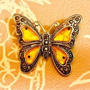 Vintage Butterfly 🦋 Sparkling Broach